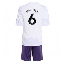 Manchester United Lisandro Martinez #6 Bortedraktsett Barn 2025-26 Kortermet (+ korte bukser)